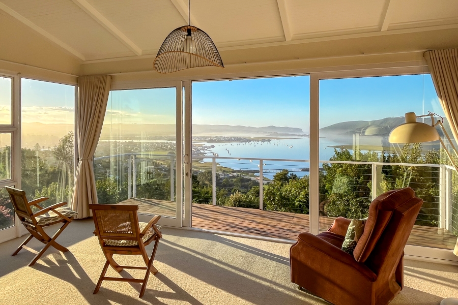 4 Bedroom Property for Sale in Paradise Western Cape